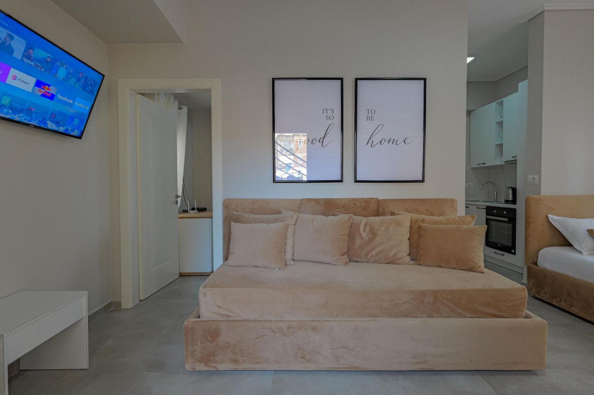 Costa Verde Suites Saranda エクステリア 写真
